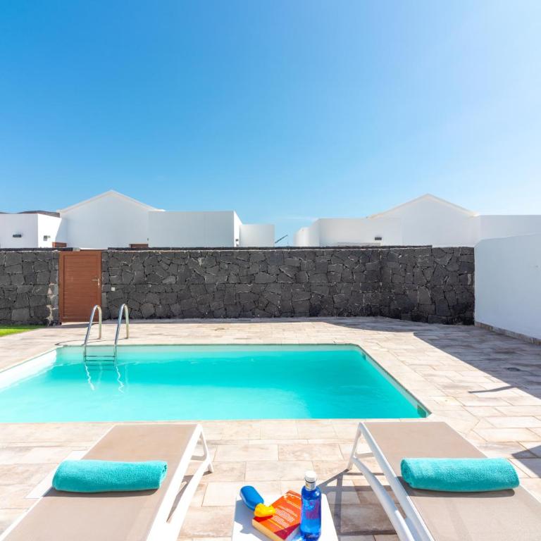 Ereza Villas La Granja - Three-Bedroom Villa - 2