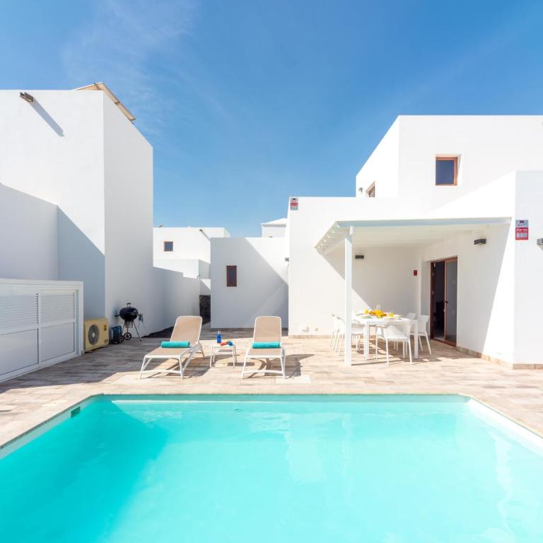 Ereza Villas La Granja - Three-Bedroom Villa - 1