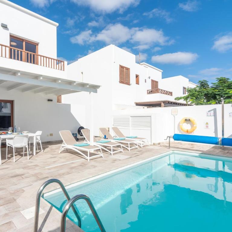 Ereza Villas La Granja - Three-Bedroom Villa - 1