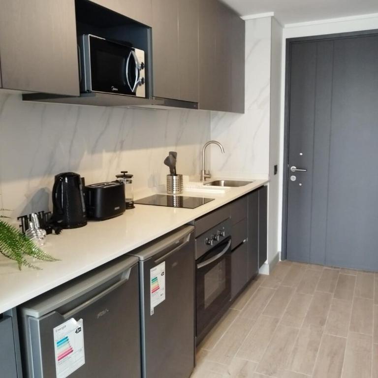 Stay Alameda Mutual & Terminal - One-Bedroom Apartment - 1
