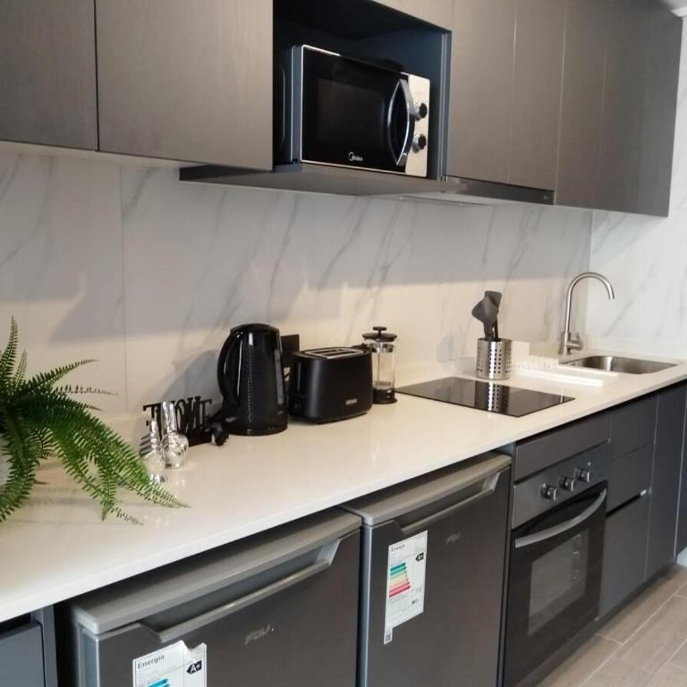 Stay Alameda Mutual & Terminal - One-Bedroom Apartment - 5