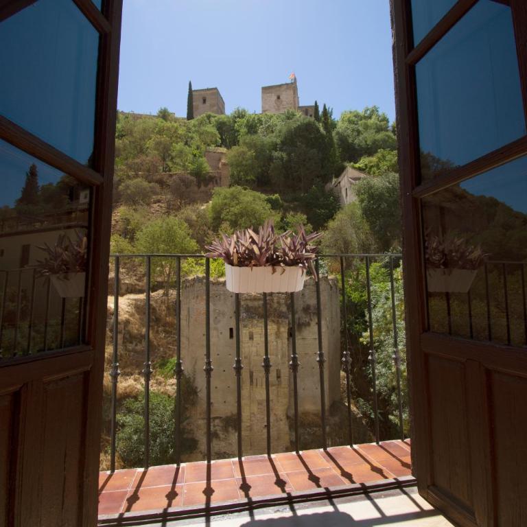 El Balcón de la Alhambra- 3 Suites - One-Bedroom Apartment - 2