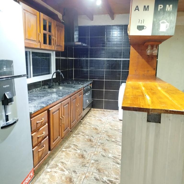 Casa 2 dormitorios con pileta - Two-Bedroom House - 18