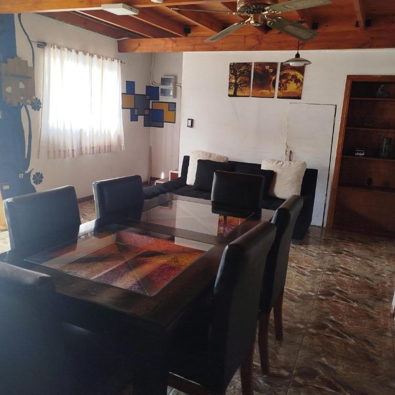 Casa 2 dormitorios con pileta - Two-Bedroom House - 19