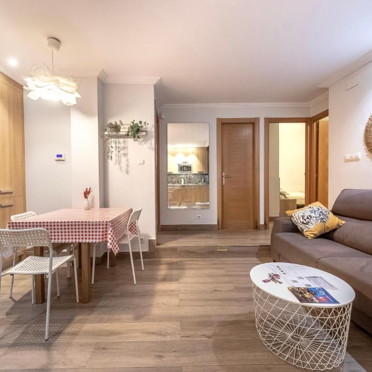 San Mames Termibus by Aston Rentals - Three-Bedroom Apartment - 8
