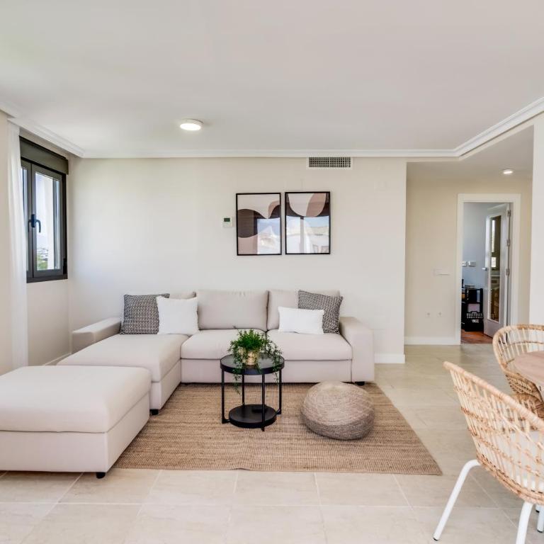 Penthouse in Estepona met Zeezicht, Jacuzzi & Zwembad - Apartamento de 2 dormitorios - 3