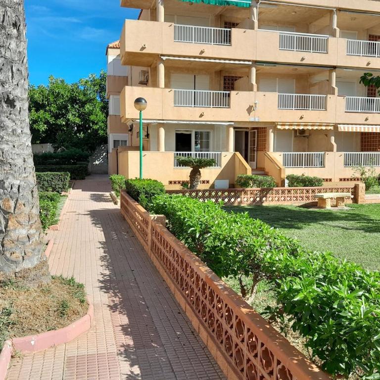 Bonito apartamento en Puerto Bello La Manga - Apartment - 44