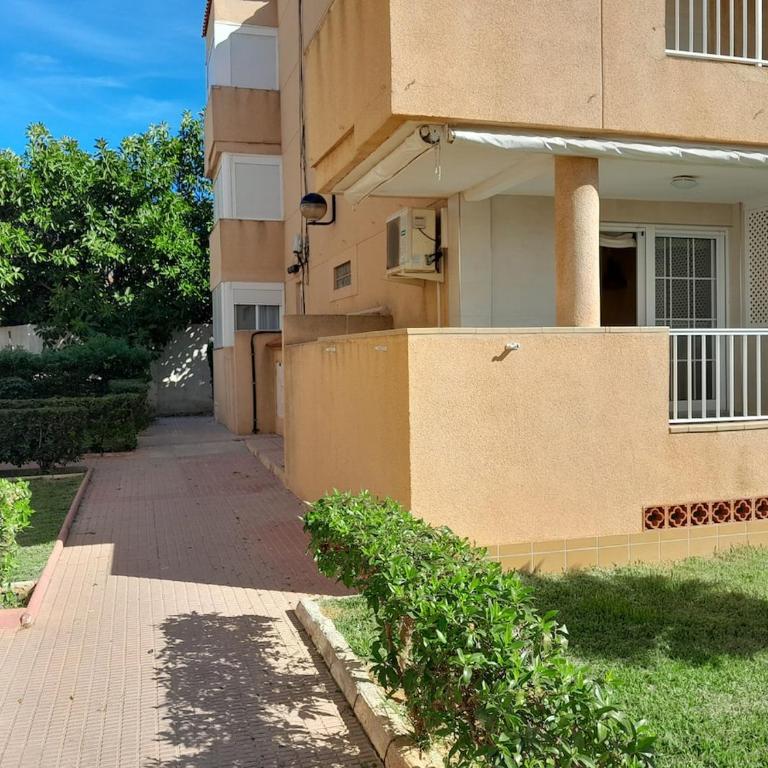 Bonito apartamento en Puerto Bello La Manga - Apartment - 46