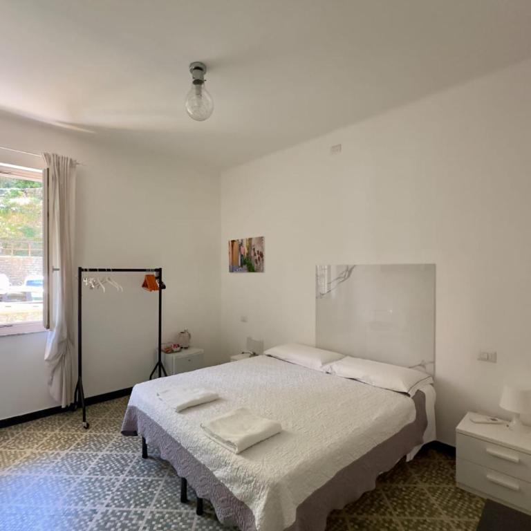 Camere Fontanavecchia - Double or Twin Room with Private External Bathroom - 6