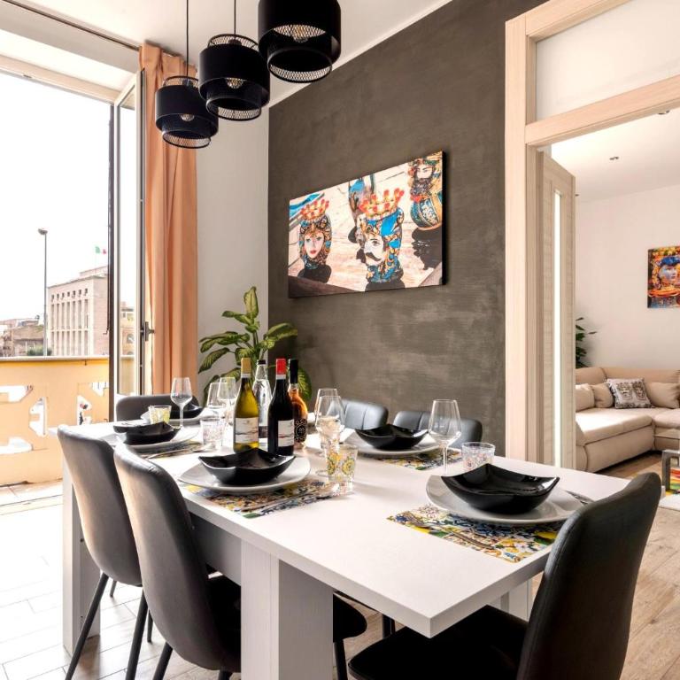 [The historical center of Palermo] La Dolce Vita - Two-Bedroom House - 5