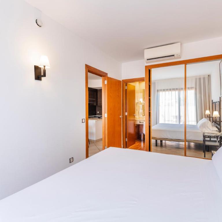 Bakour Oh Nice Costa del Sol - Habitación Familiar Confort (3 adultos) - 1