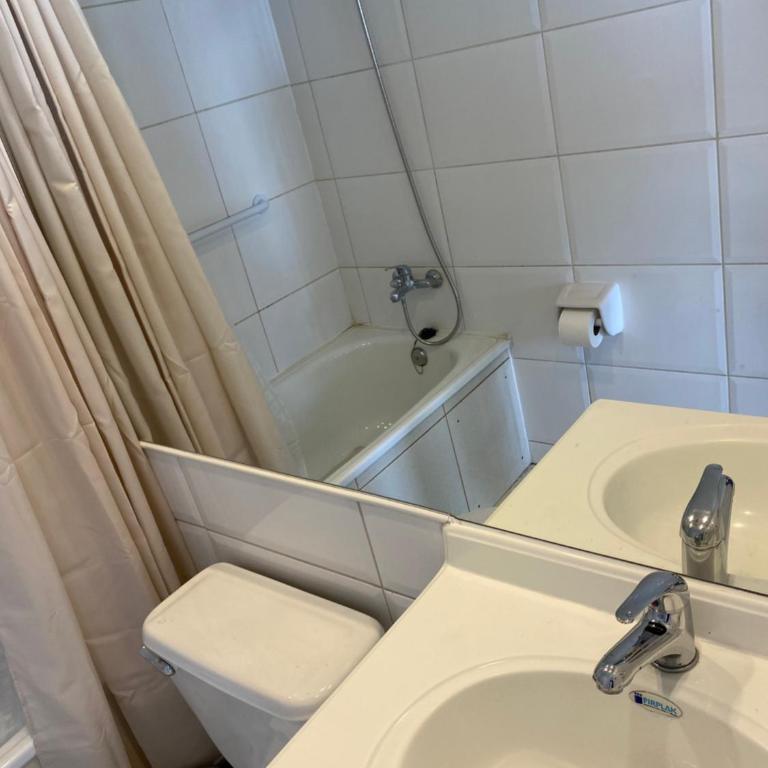 Departamento Centro Santiago Metro Santa Lucía - Two-Bedroom Apartment - 8