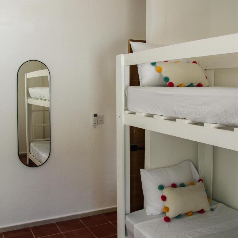 The Boat House Suites - Apartment with Terrace - 13