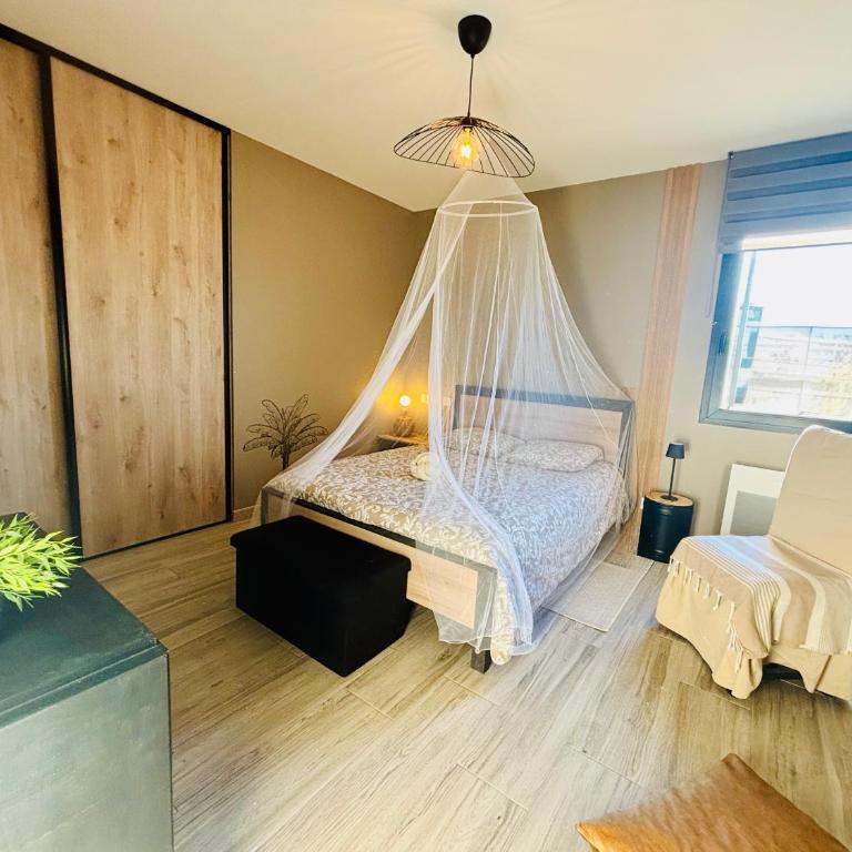 Villa Palmiers 5 min de la Mer, confortable 4 Personnes, parking free, - Two-Bedroom Villa - 5