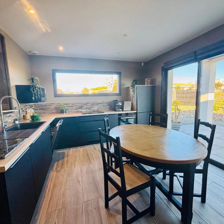 Villa Palmiers 5 min de la Mer, confortable 4 Personnes, parking free, - Two-Bedroom Villa - 29