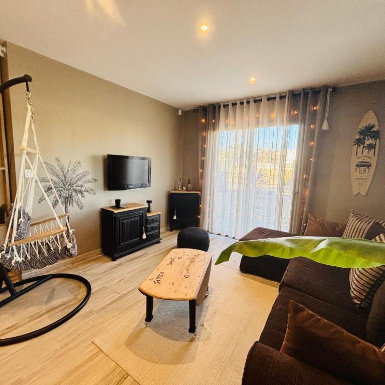 Villa Palmiers 5 min de la Mer, confortable 4 Personnes, parking free, - Two-Bedroom Villa - 36