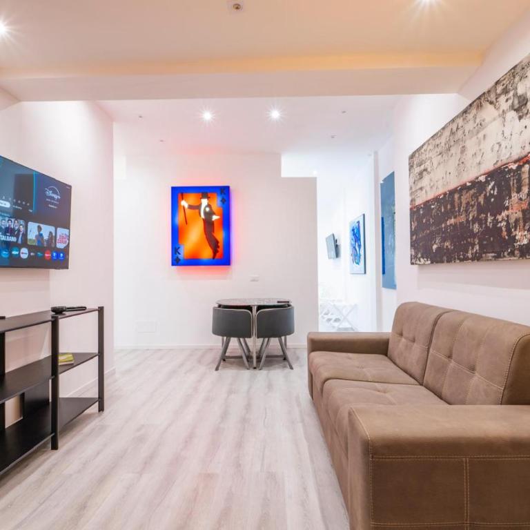 Arthouse Brescia - Arte & Comfort - Centro & Stazione - One-Bedroom Apartment - 4