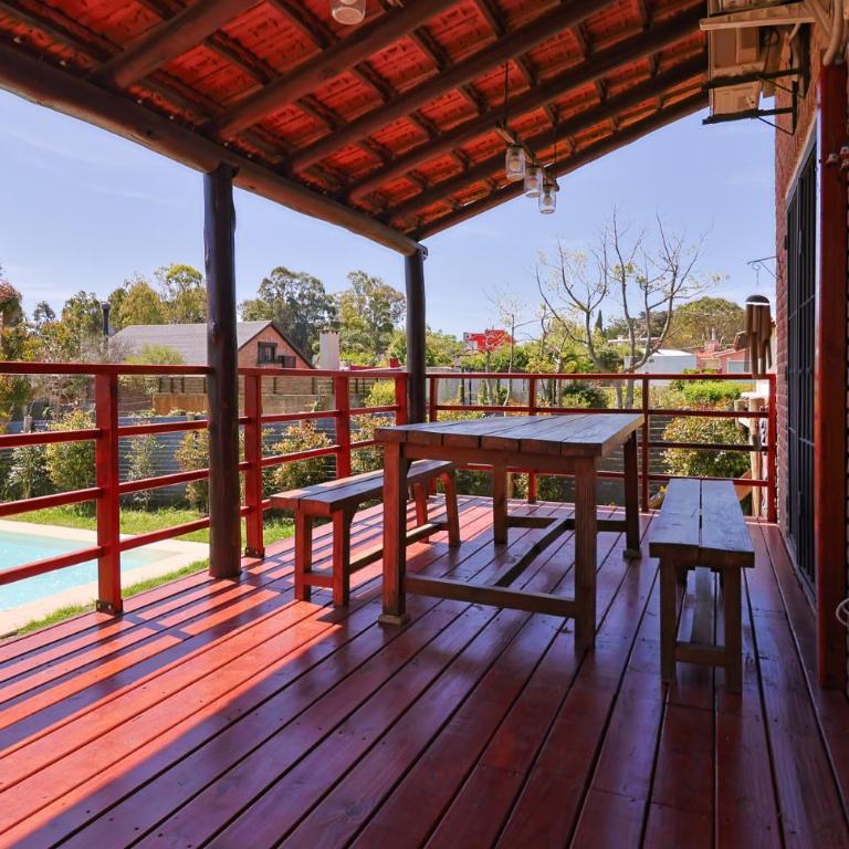 Mona relax en Playa Hermosa - Three-Bedroom House - 1