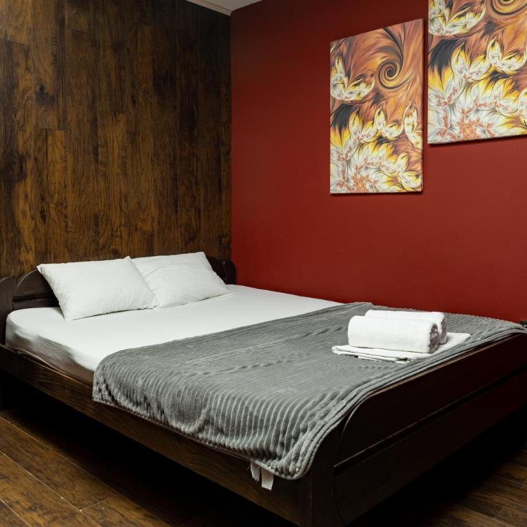 Guest House Vila Salute - Trokrevetna Soba - 1