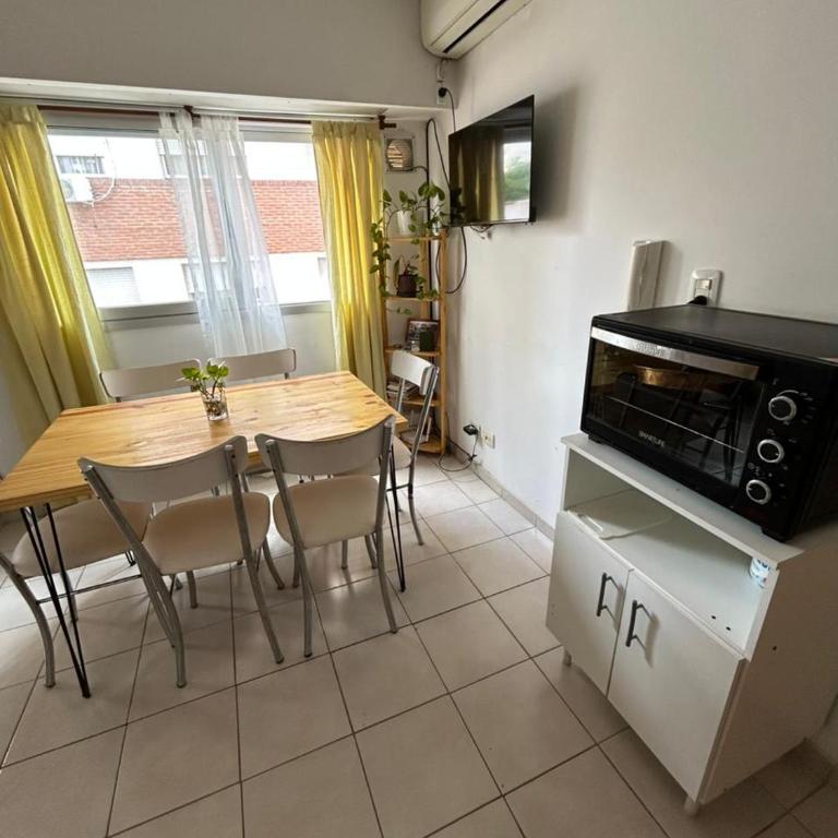Monoambiente cercano al monumento - One-Bedroom Apartment - 10