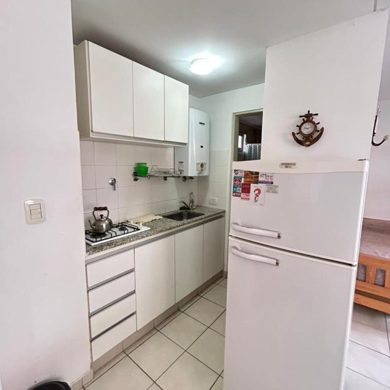 Monoambiente cercano al monumento - One-Bedroom Apartment - 11