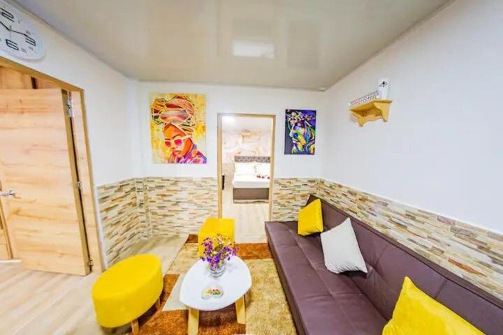 Apartamento Campestre Amoblado en Villavicencio - Two-Bedroom Apartment - 54