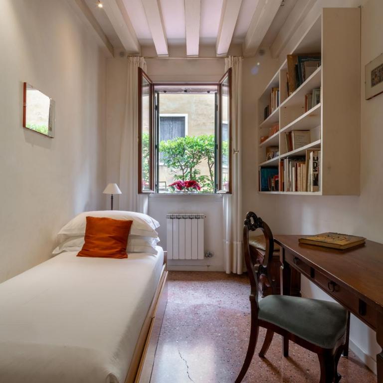Accademia Terrazza - Apartment with Terrace - 36
