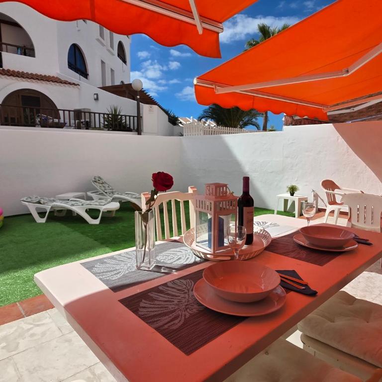 Ground floor apartment Casa Pico, Parque Santiago 1, heated pool, 100 m to sea and beach, wifi - Apartamento de 2 dormitorios - Frente al océano - 3