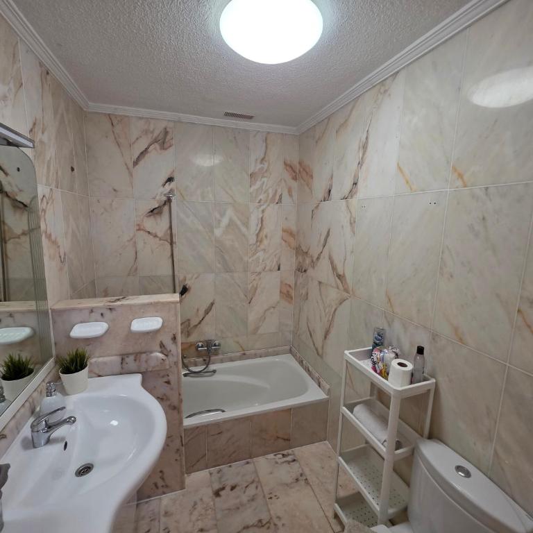 Ground floor apartment Casa Pico, Parque Santiago 1, heated pool, 100 m to sea and beach, wifi - Apartamento de 2 dormitorios - Frente al océano - 18