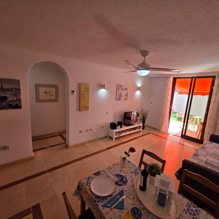Ground floor apartment Casa Pico, Parque Santiago 1, heated pool, 100 m to sea and beach, wifi - Apartamento de 2 dormitorios - Frente al océano - 14