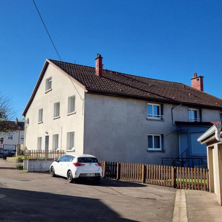 Appart RDC 70 m plein centre-ville ! - Appartement 3 Chambres - 13