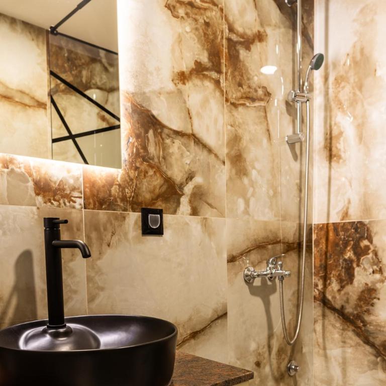 Guest House Vila Salute - Superior Apartman Tipa Suite s King-sajz Krevetom - 10