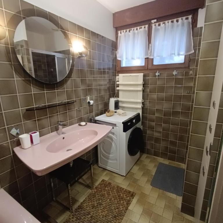 Maison calme avec terrasse - Two-Bedroom House - 15