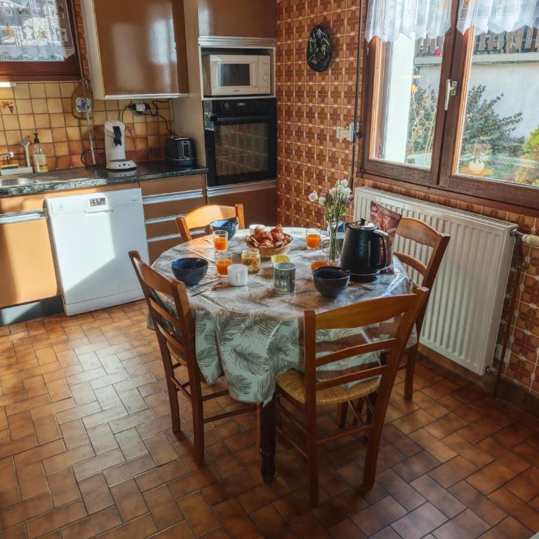 Maison calme avec terrasse - Two-Bedroom House - 8