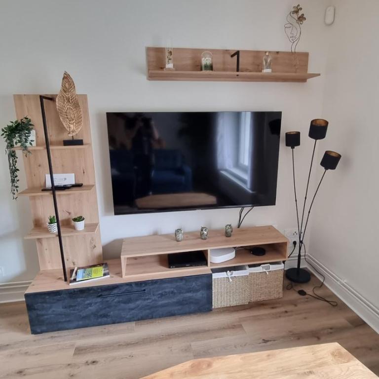 Appart 1er Etage - 90 m plein centre-ville ! - Appartement 3 Chambres - 30