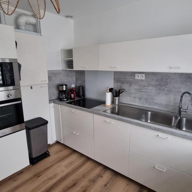 Appart 1er Etage - 90 m plein centre-ville ! - Appartement 3 Chambres - 22