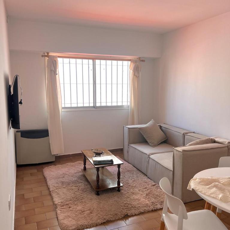 Departamento acogedor con balcón y vista a los árboles - Apartamento de 1 dormitorio - 4