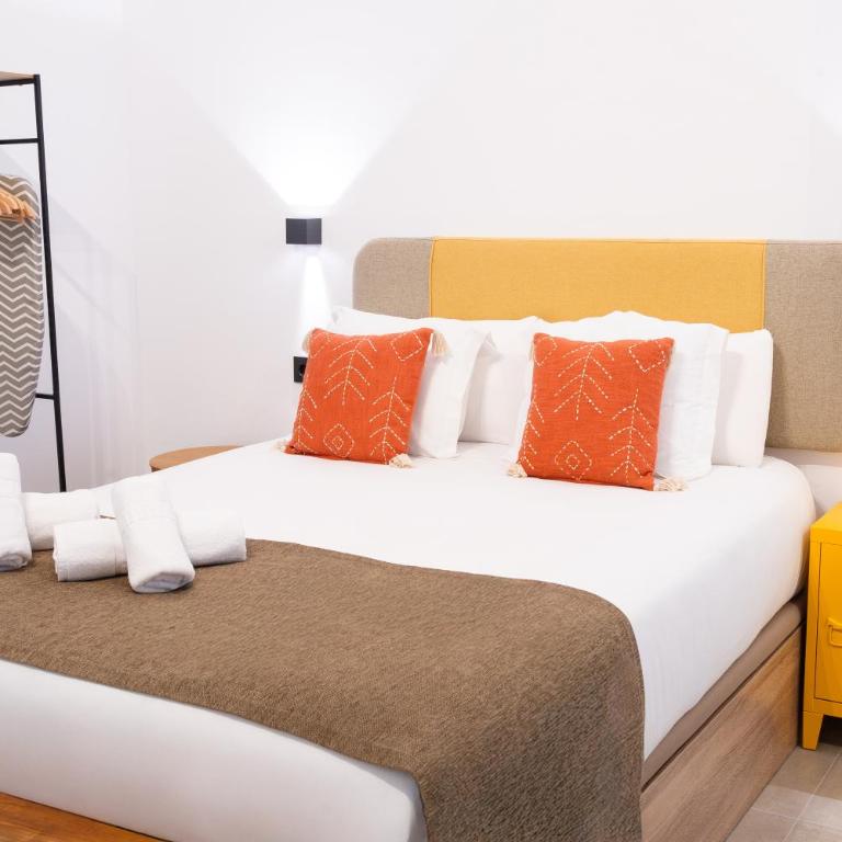 Capuchinos Suites Guest Homes Malaga - Suite Familiar - 2