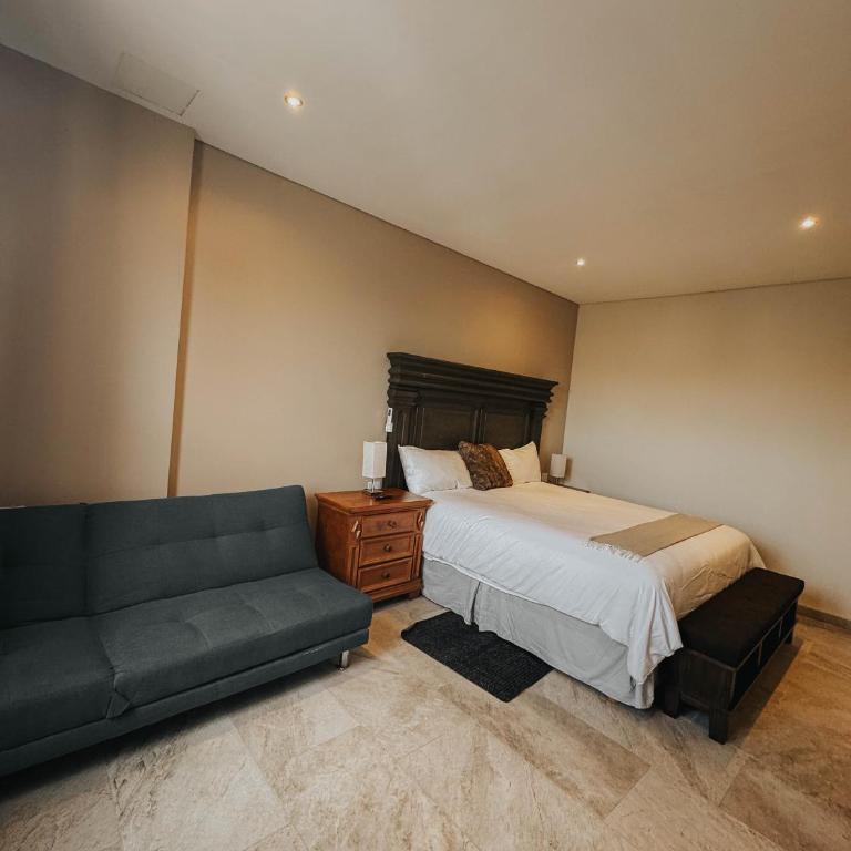 Suites Lassa - Suite Superior con cama extragrande - 5