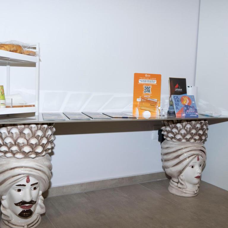 Gorgon House - Deluxe Double Room - 13