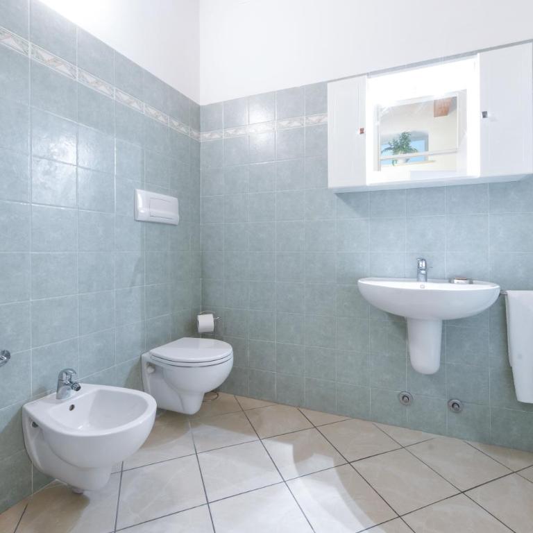 Flowers Apartments - Monolocale King con Divano-Letto - 10