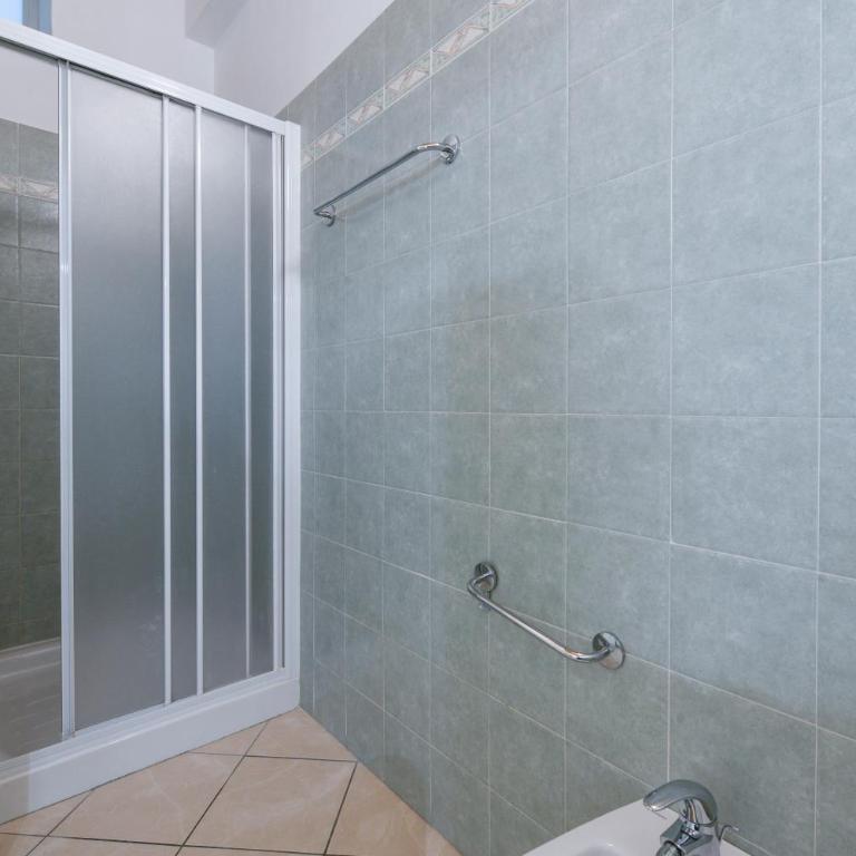 Flowers Apartments - Monolocale King con Divano-Letto - 11
