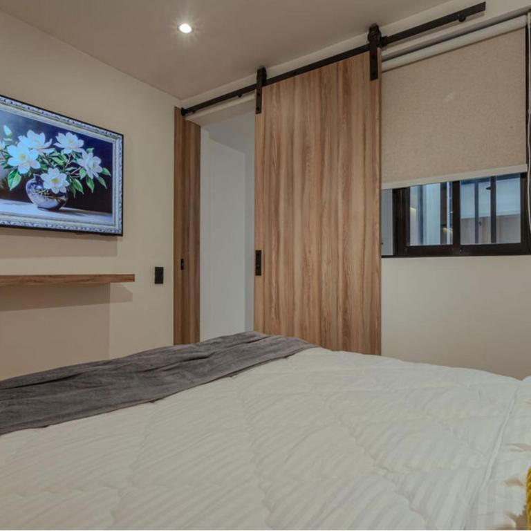 El lienzo Blanco en Medellin - Two-Bedroom Apartment with City View - 12