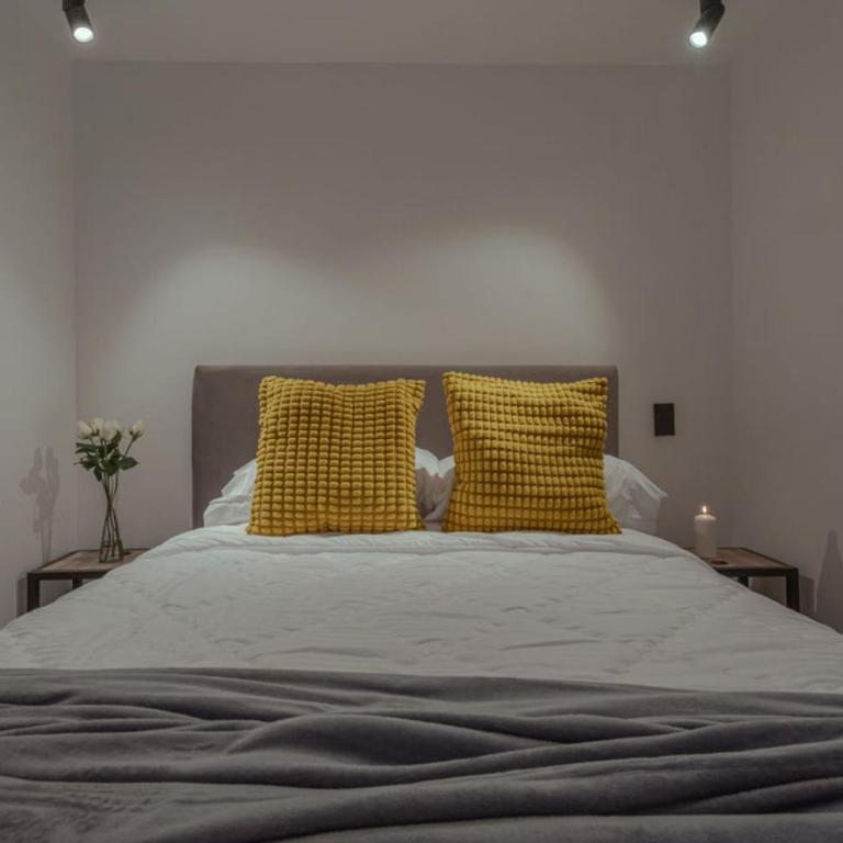 El lienzo Blanco en Medellin - Two-Bedroom Apartment with City View - 16