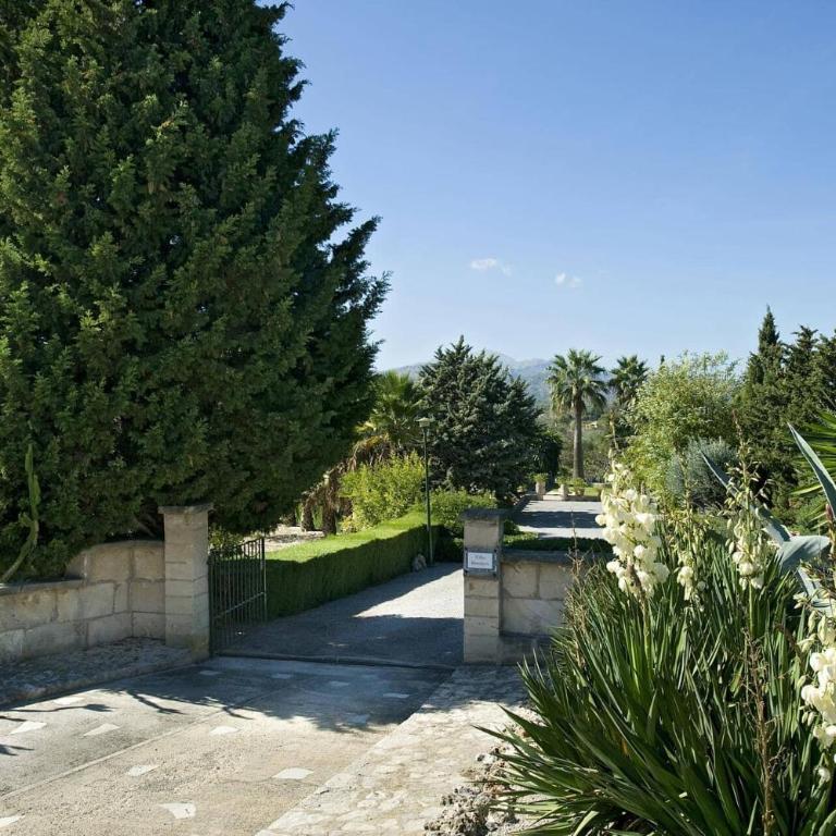 Villa Conxa Bisanyes by Villa Plus - Villa - 20