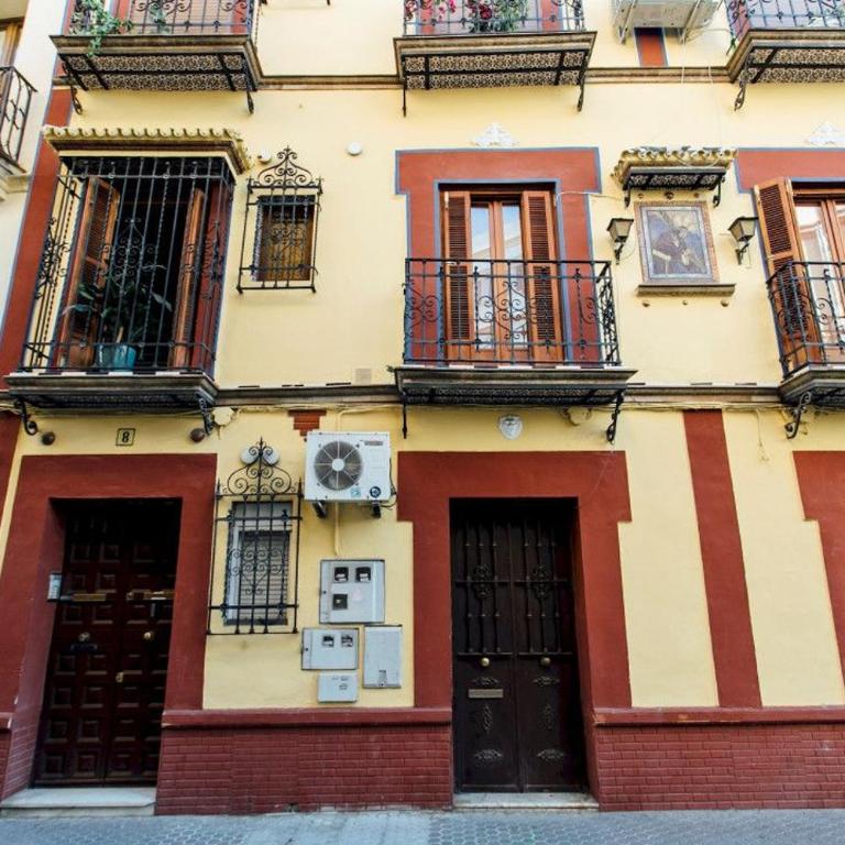 Bright Renovated Full of Natural Light 2BR 2BA - Apartment - 35