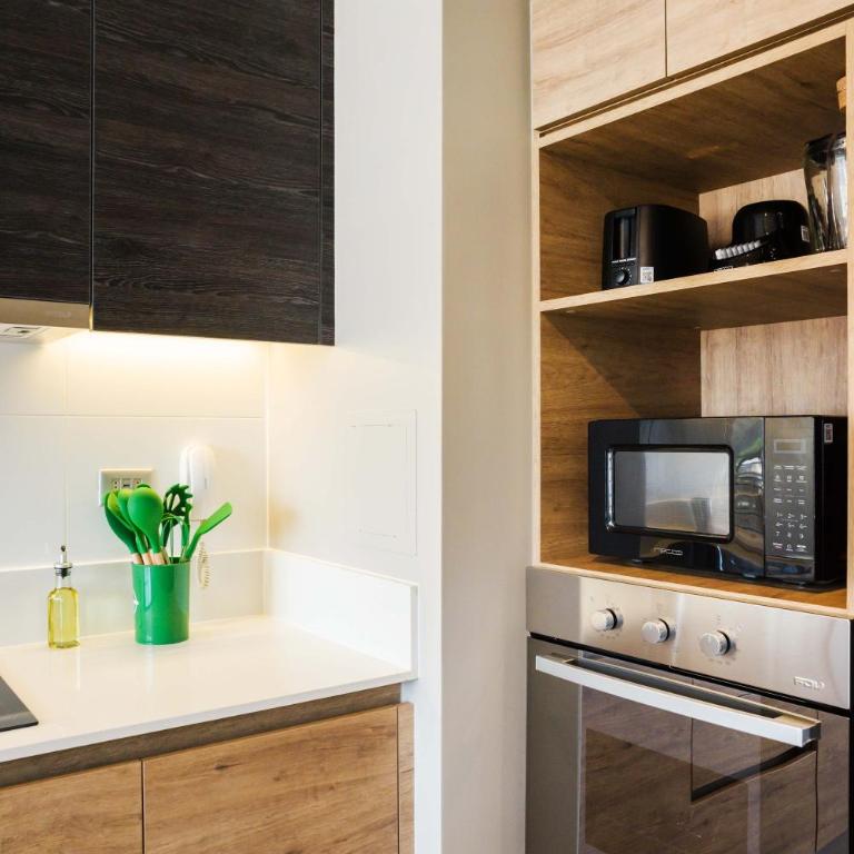 Cozy 2BR Escape for Three in Vibrant Nunoa - Apartment - 17