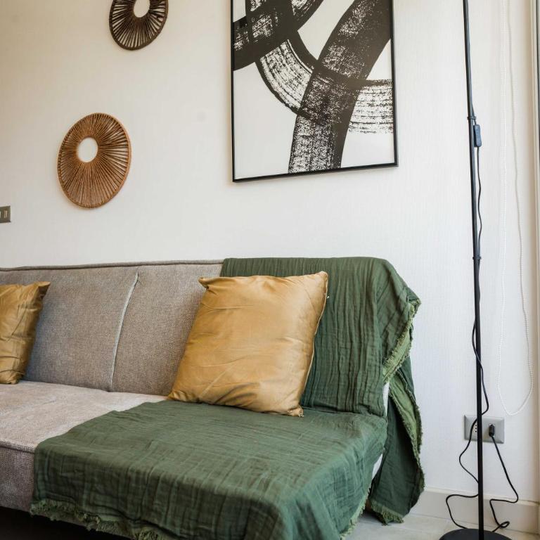 Cozy 2BR Escape for Three in Vibrant Nunoa - Apartment - 68