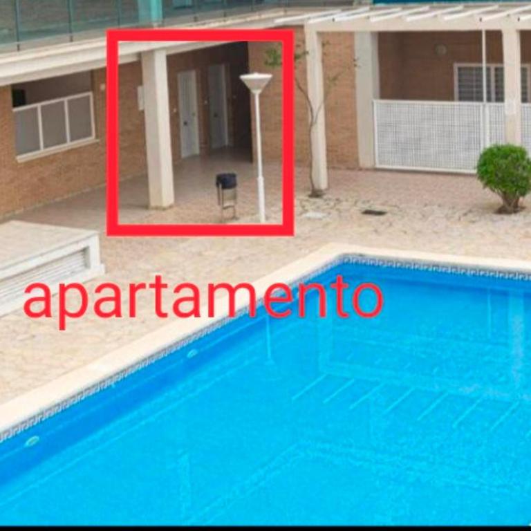Piso con piscina y parking - Apartamento de 2 dormitorios - 1