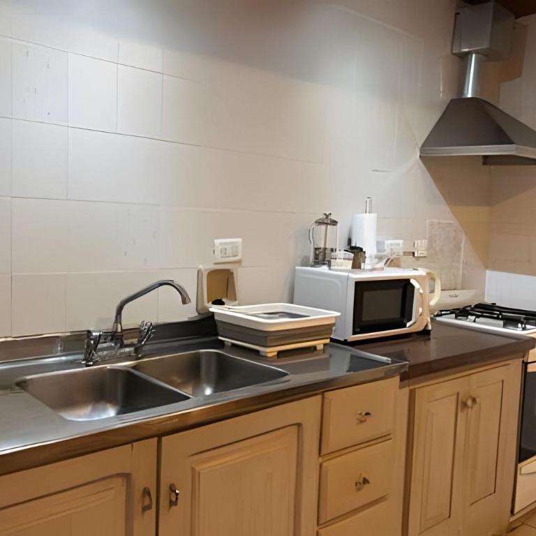 CosmoSur - Centro El Bolson - Two-Bedroom House - 10